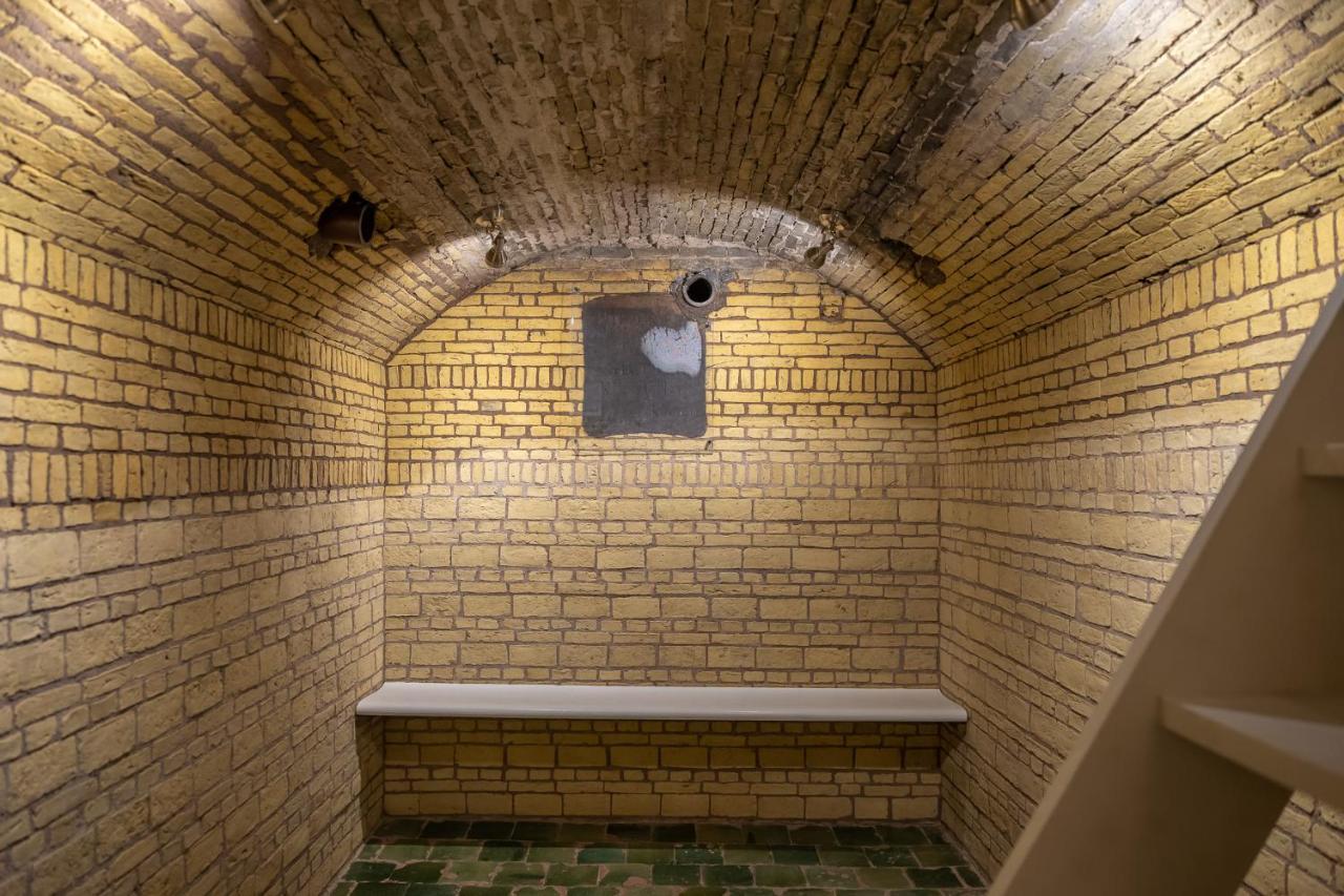 Church Conversion For A Unique Stay And Experience Rinsumageest Luaran gambar