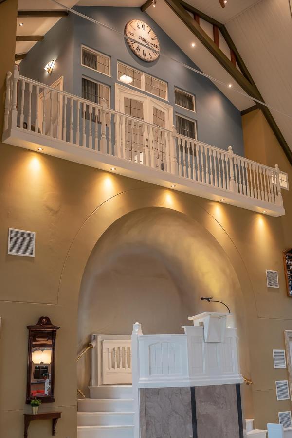 Church Conversion For A Unique Stay And Experience Rinsumageest Luaran gambar